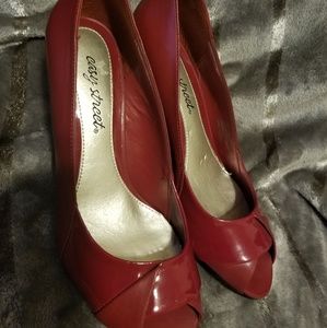 Easy Street patten leather heels